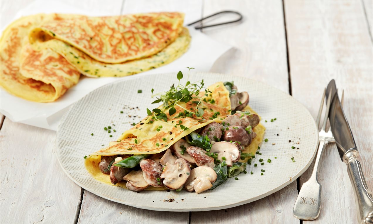 Picture - Kräuterpfannkuchen mit Champignon-Würstchen-Füllung QF 5163
