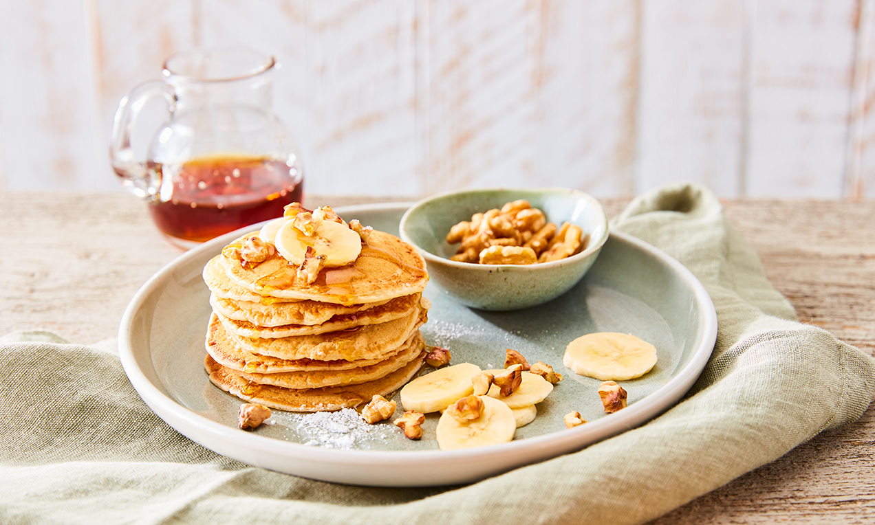 Picture - xxxxVegane Pfannkuchen mit Banane ohne Gabel quer Internet Ausschnitt